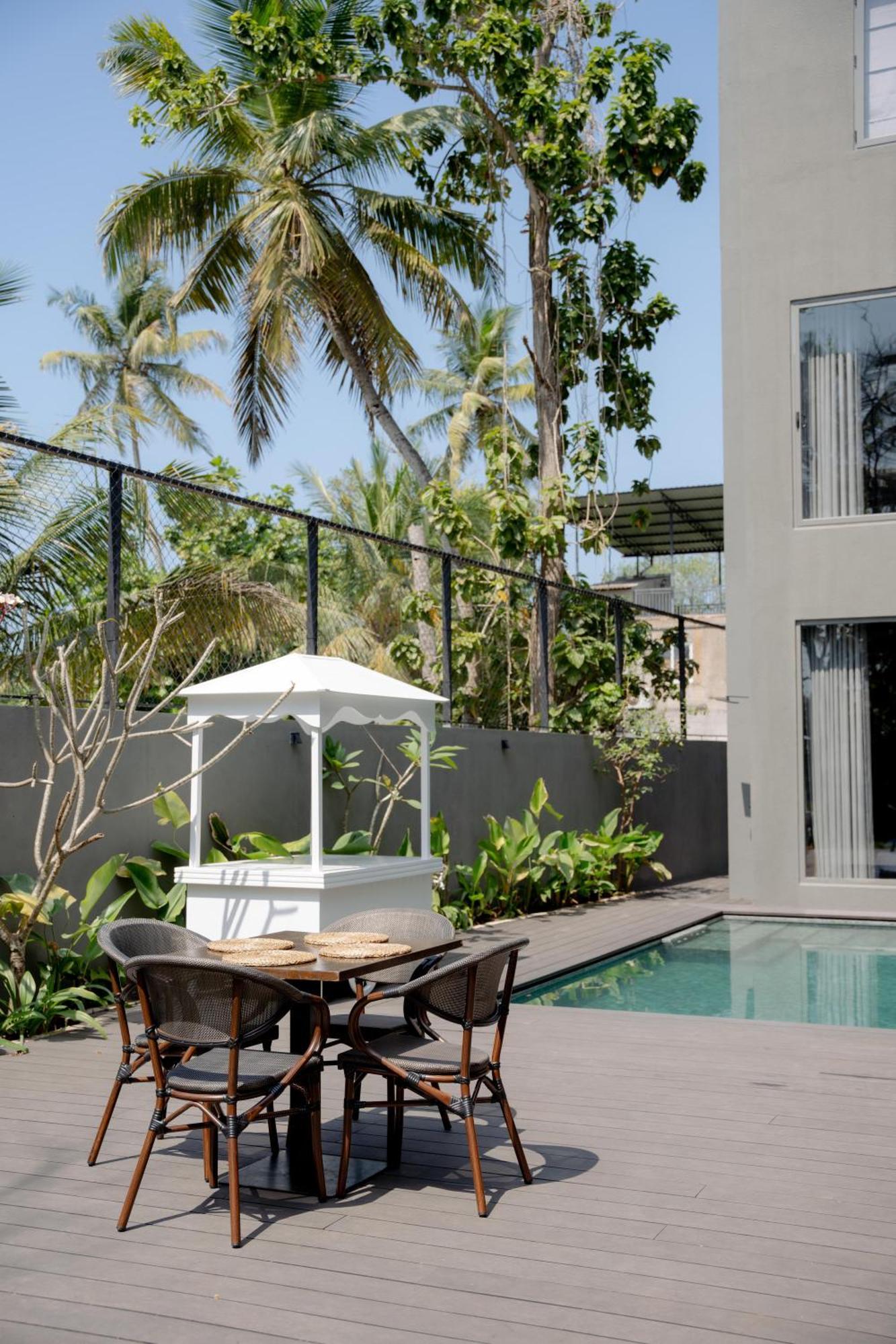 Bohemian Nest Hotel Negombo Exterior photo