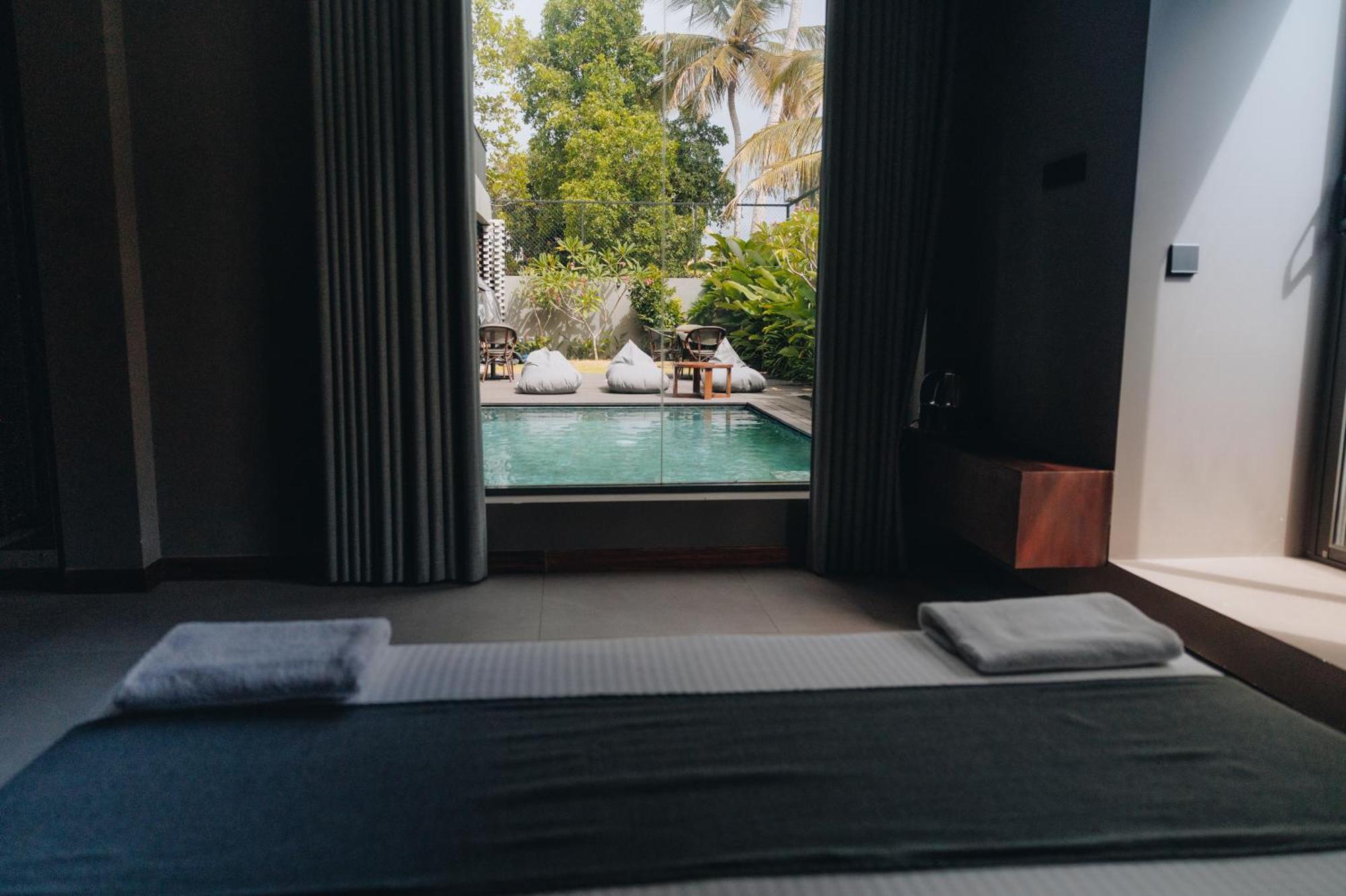 Bohemian Nest Hotel Negombo Exterior photo